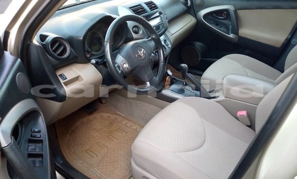 Acheter Occasion Voiture Toyota RAV4 Gris à Awka, État d'Anambra Acheter Occasion Voiture Toyota RAV4 Gris à Awka, État d'Anambra