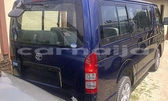 Acheter Import Voiture Toyota Hiace Bleu à Aba, État d'Abia Acheter Import Voiture Toyota Hiace Bleu à Aba, État d'Abia
