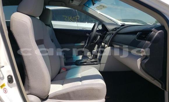 Acheter Neuf Voiture Toyota Camry Blanc à Badagry, État de Lagos Acheter Neuf Voiture Toyota Camry Blanc à Badagry, État de Lagos