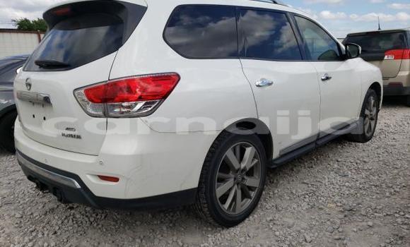 Acheter Neuf Voiture Nissan Pathfinder Blanc à Badagry, État de Lagos Acheter Neuf Voiture Nissan Pathfinder Blanc à Badagry, État de Lagos