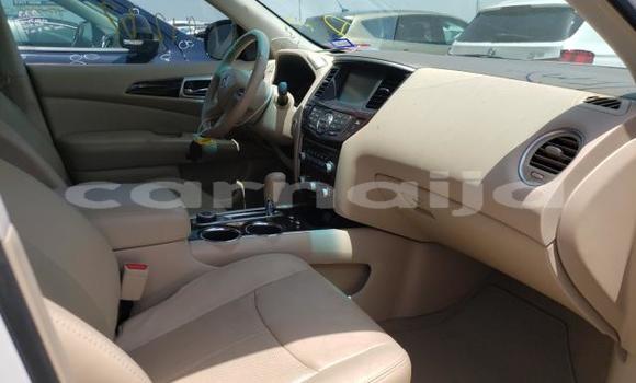 Acheter Neuf Voiture Nissan Pathfinder Blanc à Badagry, État de Lagos Acheter Neuf Voiture Nissan Pathfinder Blanc à Badagry, État de Lagos