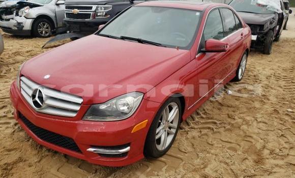 Acheter Neuf Voiture Mercedes-Benz C–Class Rouge à Badagry, État de Lagos Acheter Neuf Voiture Mercedes-Benz C–Class Rouge à Badagry, État de Lagos