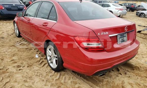 Acheter Neuf Voiture Mercedes-Benz C–Class Rouge à Badagry, État de Lagos Acheter Neuf Voiture Mercedes-Benz C–Class Rouge à Badagry, État de Lagos