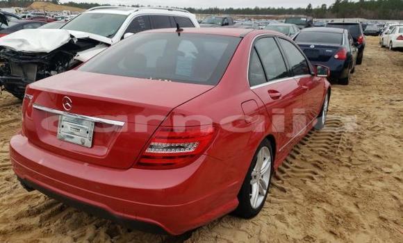 Acheter Neuf Voiture Mercedes-Benz C–Class Rouge à Badagry, État de Lagos Acheter Neuf Voiture Mercedes-Benz C–Class Rouge à Badagry, État de Lagos