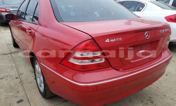 Acheter Neuf Voiture Mercedes-Benz C–Class Rouge à Badagry, État de Lagos Acheter Neuf Voiture Mercedes-Benz C–Class Rouge à Badagry, État de Lagos
