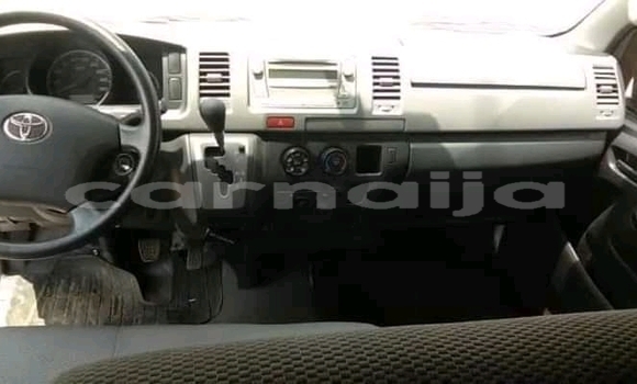 Acheter Import Voiture Toyota Hiace Blanc à Agbor, État du Delta Acheter Import Voiture Toyota Hiace Blanc à Agbor, État du Delta