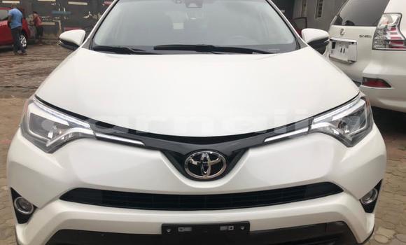 Acheter Occasion Voiture Toyota RAV4 Blanc à Lagos, État de Lagos Acheter Occasion Voiture Toyota RAV4 Blanc à Lagos, État de Lagos