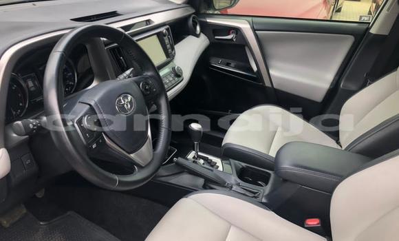 Acheter Occasion Voiture Toyota RAV4 Blanc à Lagos, État de Lagos Acheter Occasion Voiture Toyota RAV4 Blanc à Lagos, État de Lagos