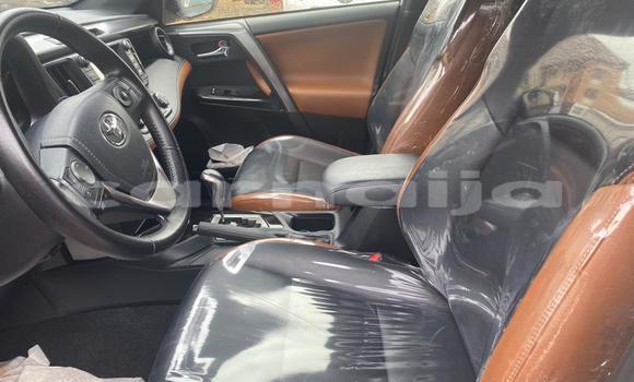 Acheter Occasion Voiture Toyota RAV4 Blanc à Lagos, État de Lagos Acheter Occasion Voiture Toyota RAV4 Blanc à Lagos, État de Lagos