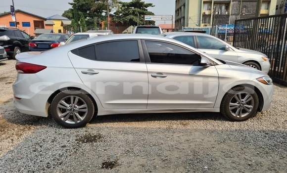 Acheter Occasion Voiture Hyundai Elantra Blanc à Lagos, État de Lagos Acheter Occasion Voiture Hyundai Elantra Blanc à Lagos, État de Lagos