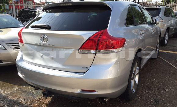 Buy Used Toyota Venza Silver Car in Badagri in Lagos Buy Used Toyota Venza Silver Car in Badagri in Lagos