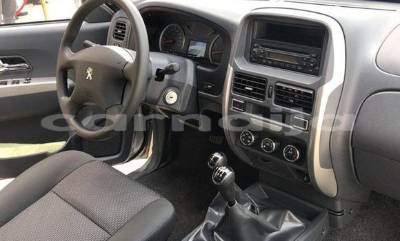 Acheter Occasion Utilitaire Hyundai H200 Gris à Badagry, État de Lagos Acheter Occasion Utilitaire Hyundai H200 Gris à Badagry, État de Lagos