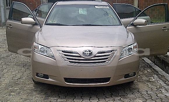 Acheter Occasion Voiture Toyota Camry Vert à Ikot Ekpene, État d'Akwa Ibom Acheter Occasion Voiture Toyota Camry Vert à Ikot Ekpene, État d'Akwa Ibom
