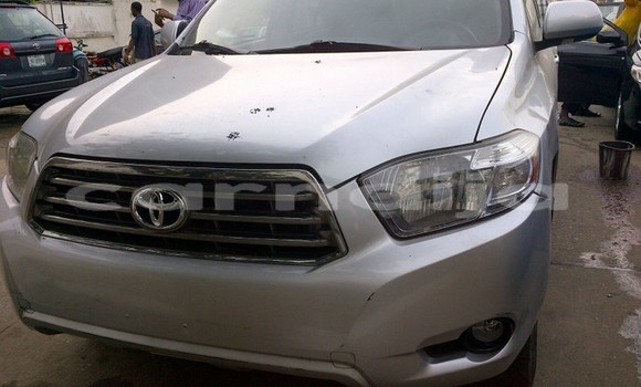 Buy Used Toyota Highlander Silver Car in Lagos in Lagos State Buy Used Toyota Highlander Silver Car in Lagos in Lagos State