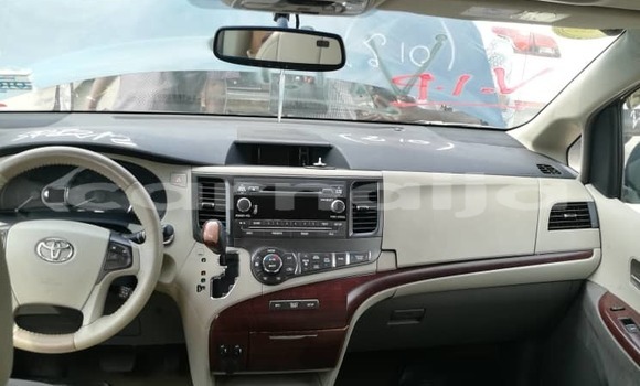 Acheter Occasion Voiture Toyota Sienna Noir à Lagos, État de Lagos Acheter Occasion Voiture Toyota Sienna Noir à Lagos, État de Lagos