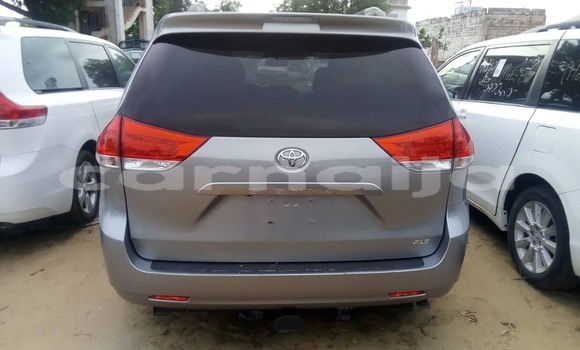 Acheter Occasion Voiture Toyota Sienna Noir à Lagos, État de Lagos Acheter Occasion Voiture Toyota Sienna Noir à Lagos, État de Lagos