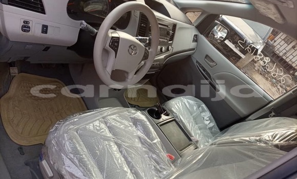 Acheter Occasion Voiture Toyota Sienna Gris à Lagos, État de Lagos Acheter Occasion Voiture Toyota Sienna Gris à Lagos, État de Lagos