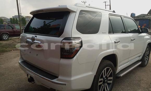 Acheter Occasion Voiture Toyota 4Runner Blanc à Lagos, État de Lagos Acheter Occasion Voiture Toyota 4Runner Blanc à Lagos, État de Lagos