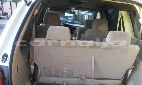 Acheter Occasion Voiture Mazda MPV Blanc à Badagry, État de Lagos Acheter Occasion Voiture Mazda MPV Blanc à Badagry, État de Lagos