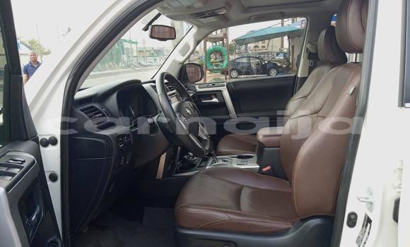 Acheter Occasion Voiture Toyota Camry Blanc à Lagos, État de Lagos Acheter Occasion Voiture Toyota Camry Blanc à Lagos, État de Lagos