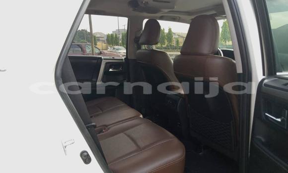Acheter Occasion Voiture Toyota Camry Blanc à Lagos, État de Lagos Acheter Occasion Voiture Toyota Camry Blanc à Lagos, État de Lagos