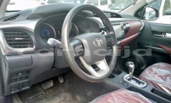 Acheter Import Voiture Toyota Hilux Blanc à Daura, Katsina Acheter Import Voiture Toyota Hilux Blanc à Daura, Katsina