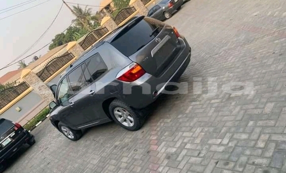 Buy Used Toyota Highlander Beige Car in Apapa in Lagos State Buy Used Toyota Highlander Beige Car in Apapa in Lagos State