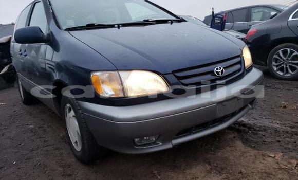 Acheter Occasion Voiture Toyota Sienna Bleu à Ota, État d'Ogun Acheter Occasion Voiture Toyota Sienna Bleu à Ota, État d'Ogun