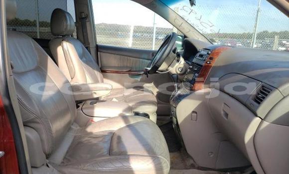 Acheter Occasion Voiture Toyota Sienna Rouge à Lagos, État de Lagos Acheter Occasion Voiture Toyota Sienna Rouge à Lagos, État de Lagos