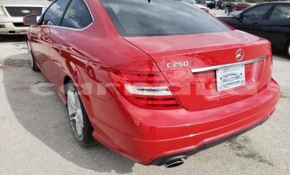 Acheter Occasion Voiture Mercedes-Benz C–Class Rouge à Lagos, État de Lagos Acheter Occasion Voiture Mercedes-Benz C–Class Rouge à Lagos, État de Lagos
