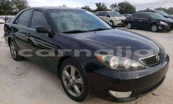 Acheter Neuf Voiture Toyota Camry Noir à Uyo, État d'Akwa Ibom Acheter Neuf Voiture Toyota Camry Noir à Uyo, État d'Akwa Ibom