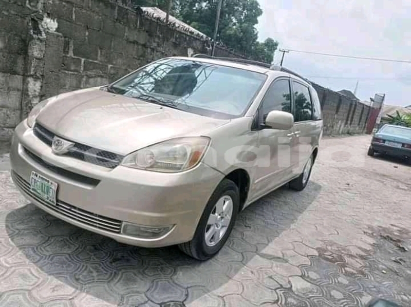 Big with watermark toyota sienna kogi state lokoja 22805