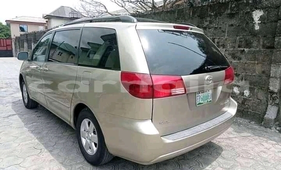 Acheter Neuf Voiture Toyota Sienna Marron à Lokoja, État de Kogi Acheter Neuf Voiture Toyota Sienna Marron à Lokoja, État de Kogi