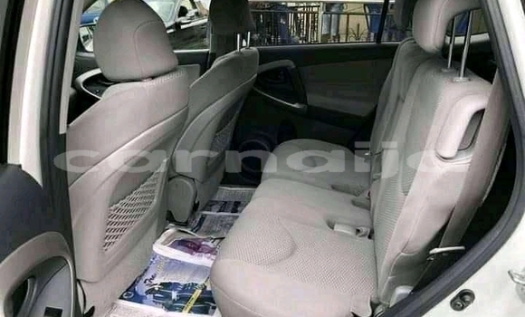 Buy New Toyota RAV4 White Car in Oyo in Oyo State Buy New Toyota RAV4 White Car in Oyo in Oyo State