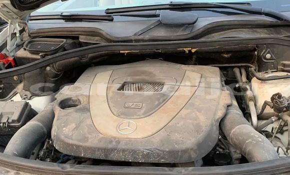 Acheter Occasion Voiture Mercedes-Benz ML–Class Blanc à Lagos, État de Lagos Acheter Occasion Voiture Mercedes-Benz ML–Class Blanc à Lagos, État de Lagos