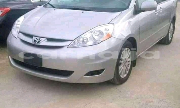 Acheter Neuf Voiture Toyota Sienna Autre à Abadan, Borno