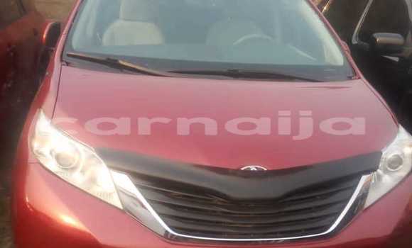 Acheter Import Voiture Toyota Sienna Rouge à Lagos, État de Lagos