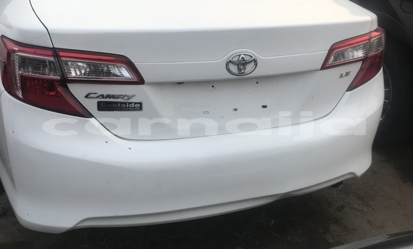 Acheter Occasion Voiture Toyota Camry Blanc à Lagos, État de Lagos Acheter Occasion Voiture Toyota Camry Blanc à Lagos, État de Lagos