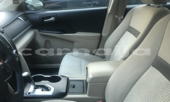 Acheter Occasion Voiture Toyota Camry Blanc à Lagos, État de Lagos Acheter Occasion Voiture Toyota Camry Blanc à Lagos, État de Lagos