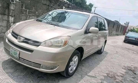 Buy New Toyota Sienna Silver Car in Lagos in Lagos State