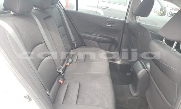 Acheter Neuf Voiture Honda Accord Blanc à Badagry, État de Lagos Acheter Neuf Voiture Honda Accord Blanc à Badagry, État de Lagos