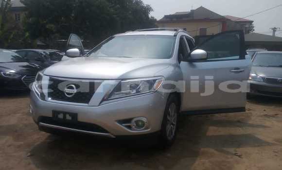 Acheter Import Voiture Nissan Pathfinder Gris à Lagos, État de Lagos Acheter Import Voiture Nissan Pathfinder Gris à Lagos, État de Lagos