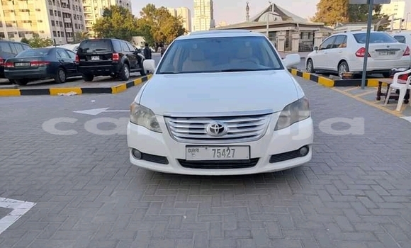 Buy New Toyota Avalon White Car in Lagos in Lagos State