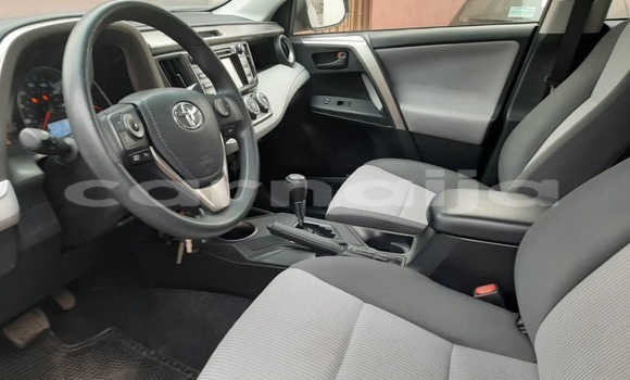 Acheter Occasion Voiture Toyota RAV4 Beige à Lagos, État de Lagos Acheter Occasion Voiture Toyota RAV4 Beige à Lagos, État de Lagos