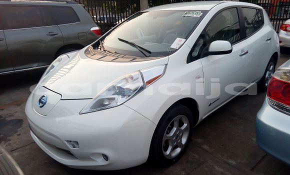 Acheter Occasion Voiture Nissan Leaf Blanc à Badagry, État de Lagos Acheter Occasion Voiture Nissan Leaf Blanc à Badagry, État de Lagos