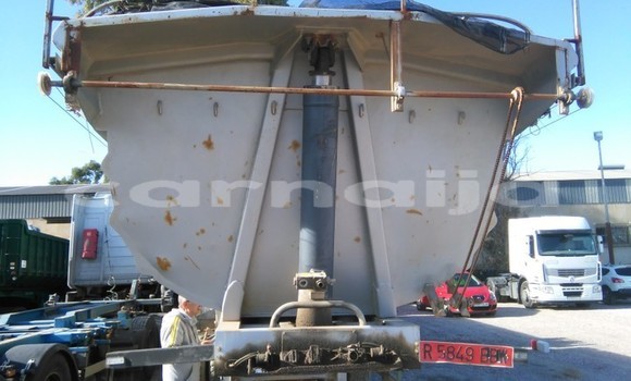 Buy Used Iveco Zeta White Truck in Badagry in Lagos State Buy Used Iveco Zeta White Truck in Badagry in Lagos State