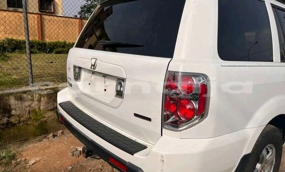 Buy Used Honda Pilot White Car in Lagos in Lagos State Buy Used Honda Pilot White Car in Lagos in Lagos State