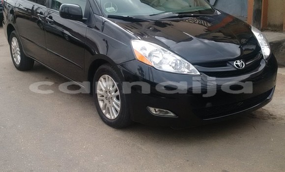 Buy Used Toyota Sienna Black Car in Lagos in Lagos State Buy Used Toyota Sienna Black Car in Lagos in Lagos State