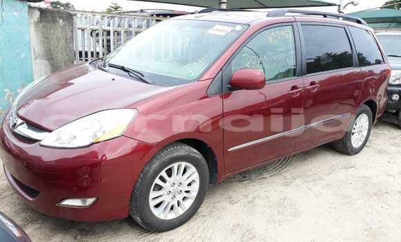 Acheter Occasion Voiture Toyota Sienna Rouge à Lagos, État de Lagos Acheter Occasion Voiture Toyota Sienna Rouge à Lagos, État de Lagos