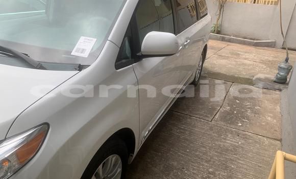 Acheter Occasion Voiture Toyota Sienna Blanc à Lagos, État de Lagos Acheter Occasion Voiture Toyota Sienna Blanc à Lagos, État de Lagos